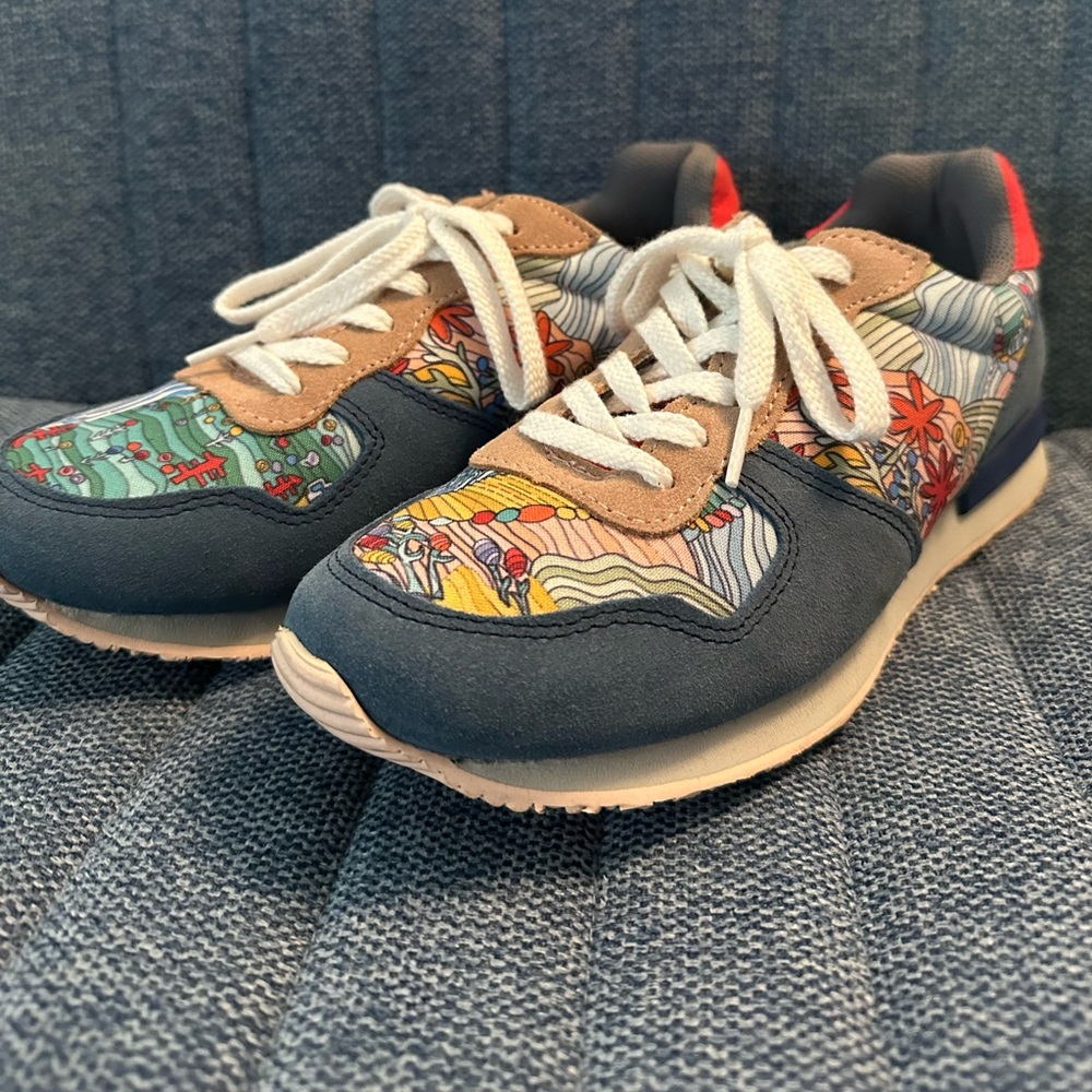 Inkkas Sneakers Women’s 8 EUC